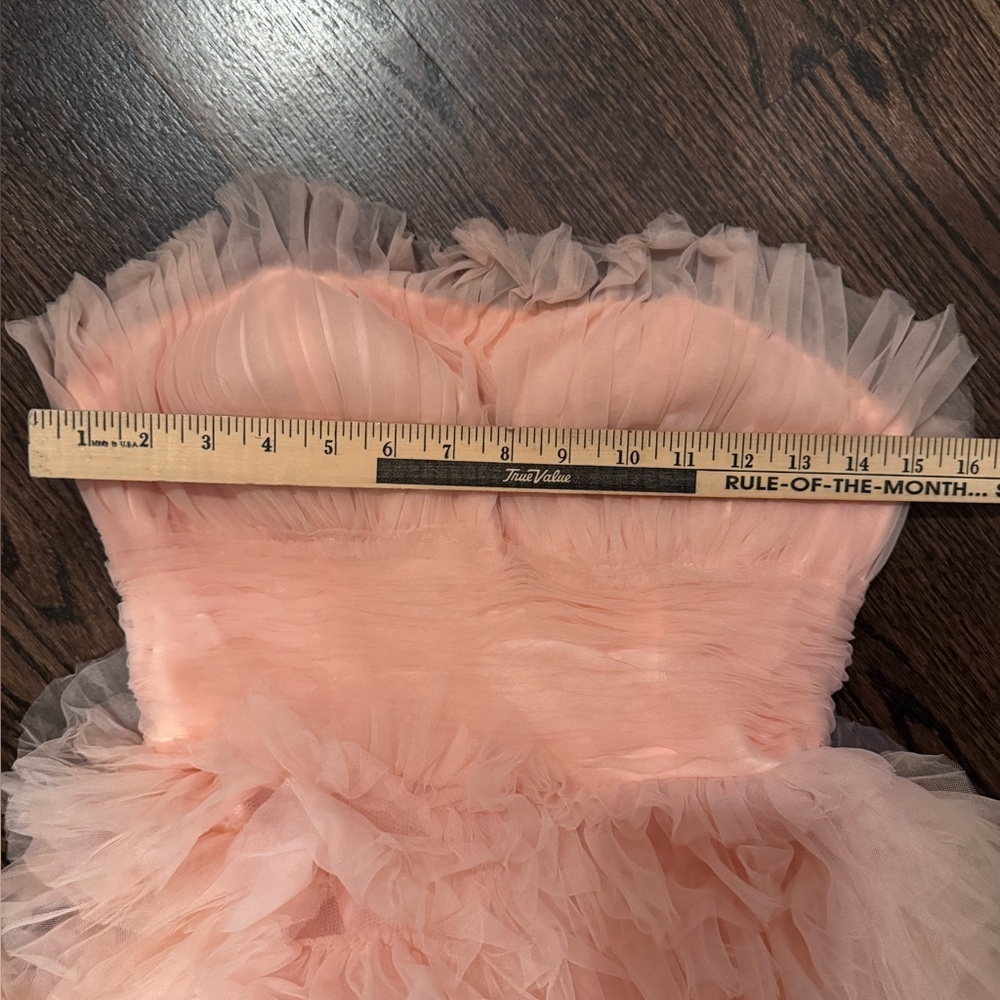MAC DUGGAL tiered strapless tulle high low gown size 6 - Picture 15 of 16